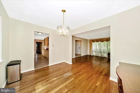 Dining - 13001 Buccaneer Rd, Silver Spring, MD 20904 photo 2 of 2