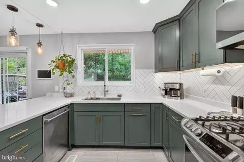 Kitchen - 12519 Littleton St, Silver Spring, MD 20906 photo 2 of 4