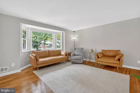 Living - 12519 Littleton St, Silver Spring, MD 20906 photo 1 of 3