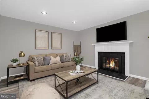 1316 Chilton Dr, Silver Spring, MD 20904