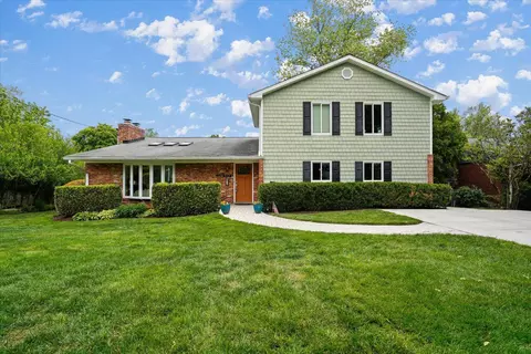 5117 Wickett Ter, Bethesda, MD 20814