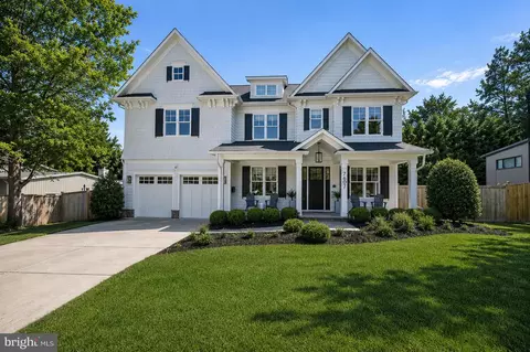 7607 Hemlock St, Bethesda, MD 20817