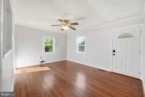 Living - 12006 Colin Rd, Silver Spring, MD 20906 photo 3 of 4