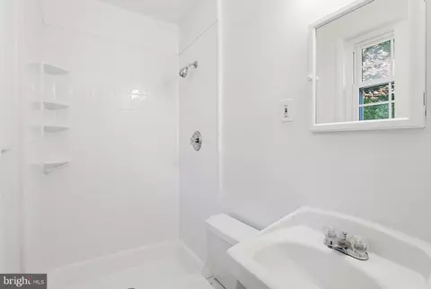Bath - 504 Waterford Rd, Silver Spring, MD 20901 photo 5 of 8