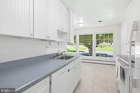 Kitchen - 504 Waterford Rd, Silver Spring, MD 20901 photo 5 of 5