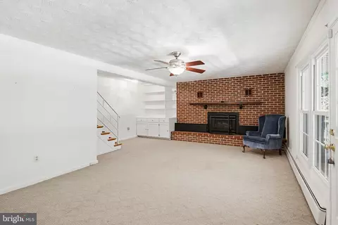 Living - 504 Waterford Rd, Silver Spring, MD 20901 photo 9 of 12