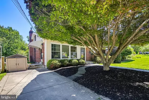 504 Waterford Rd, Silver Spring, MD 20901