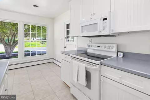 Kitchen - 504 Waterford Rd, Silver Spring, MD 20901 photo 3 of 5
