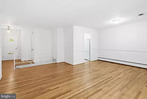 Living - 504 Waterford Rd, Silver Spring, MD 20901 photo 2 of 12