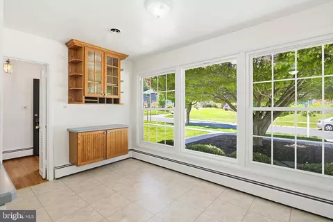 Entry Way - 504 Waterford Rd, Silver Spring, MD 20901 photo 3 of 3