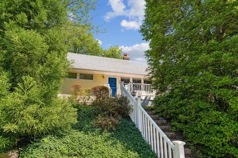 Exterior - 905 Robin Rd, Silver Spring, MD 20901 photo 1 of 11