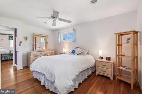 Bedroom - 11728 Lovejoy St, Silver Spring, MD 20902 photo 2 of 4