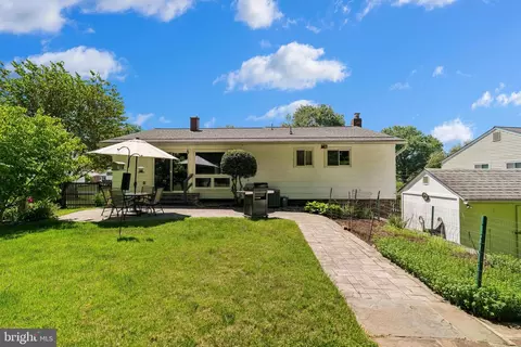 Exterior - 11728 Lovejoy St, Silver Spring, MD 20902 photo 4 of 4
