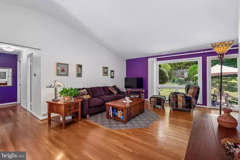 Living - 11728 Lovejoy St, Silver Spring, MD 20902 photo 2 of 3