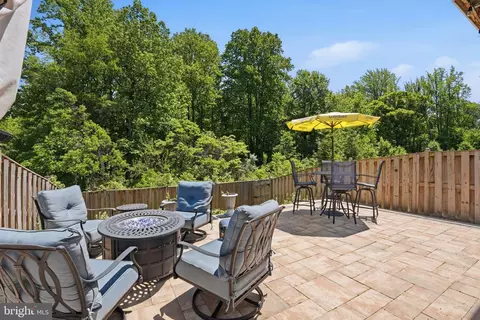 Exterior - 16114 Coolidge Ave, Silver Spring, MD 20906 photo 5 of 6