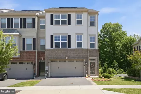 Exterior - 16114 Coolidge Ave, Silver Spring, MD 20906 photo 2 of 6