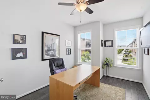 Entry Way - 16114 Coolidge Ave, Silver Spring, MD 20906 photo 6 of 7