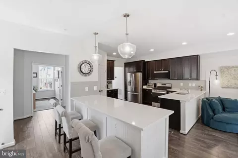 Entry Way - 16114 Coolidge Ave, Silver Spring, MD 20906 photo 1 of 7
