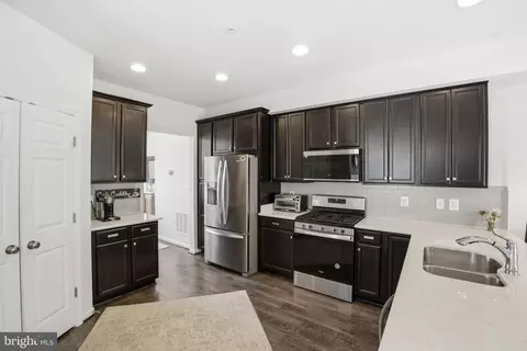 Kitchen - 16114 Coolidge Ave, Silver Spring, MD 20906 photo 1 of 2
