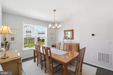Dining - 16114 Coolidge Ave, Silver Spring, MD 20906 photo 2 of 2