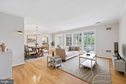 5717 Brewer House Cir #202, North Bethesda, MD 20852