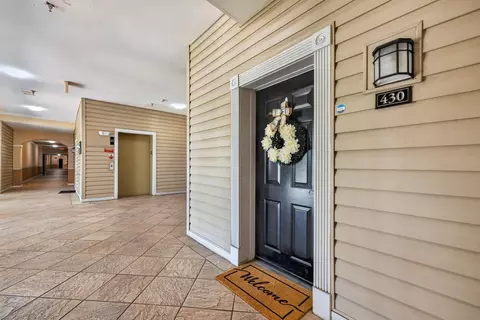 501 Hungerford Dr #430, Rockville, MD 20850