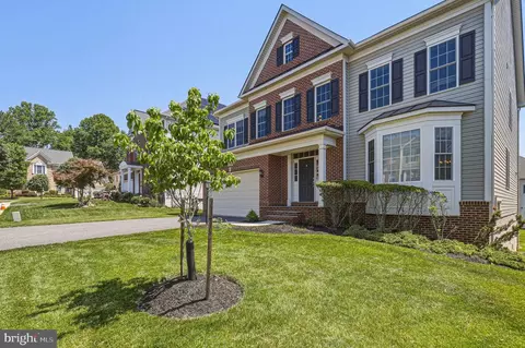 Exterior - 13621 Stargazer Ln, Silver Spring, MD 20906 photo 3 of 7