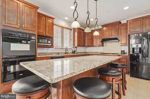 Kitchen - 13621 Stargazer Ln, Silver Spring, MD 20906 photo 3 of 5