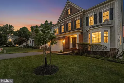 Exterior - 13621 Stargazer Ln, Silver Spring, MD 20906 photo 6 of 7