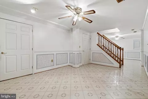 Entry Way - 14900 Sequoia Hill Ln, Silver Spring, MD 20906 photo 2 of 2