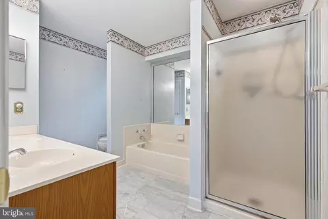 Bath - 14900 Sequoia Hill Ln, Silver Spring, MD 20906 photo 2 of 5