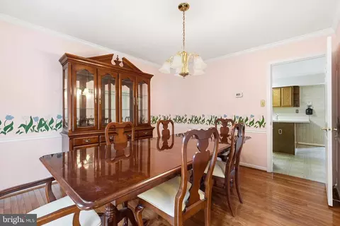 Dining - 14900 Sequoia Hill Ln, Silver Spring, MD 20906 photo 1 of 2