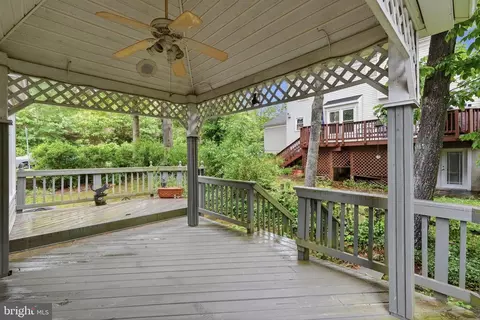 Exterior - 14900 Sequoia Hill Ln, Silver Spring, MD 20906 photo 2 of 9