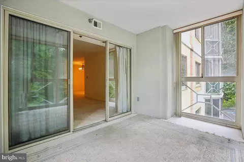 Exterior - 14809 Pennfield Cir #314, Silver Spring, MD 20906 photo 1 of 6