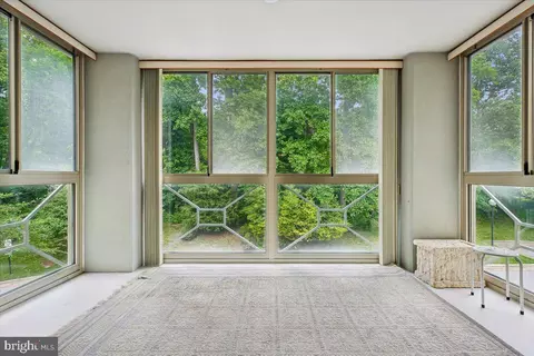 Living - 14809 Pennfield Cir #314, Silver Spring, MD 20906 photo 4 of 4