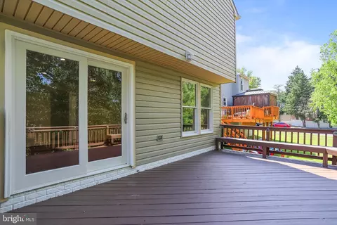 Exterior - 3006 Memory Ln, Silver Spring, MD 20904 photo 7 of 8