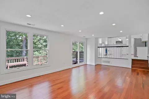 Living - 3006 Memory Ln, Silver Spring, MD 20904 photo 3 of 10