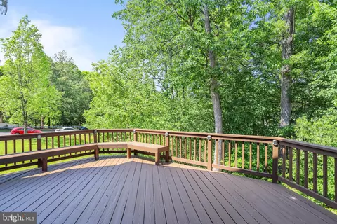 Exterior - 3006 Memory Ln, Silver Spring, MD 20904 photo 6 of 8