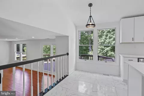 Entry Way - 3006 Memory Ln, Silver Spring, MD 20904 photo 3 of 5