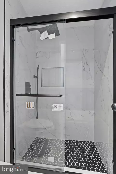 Bath - 3006 Memory Ln, Silver Spring, MD 20904 photo 3 of 4