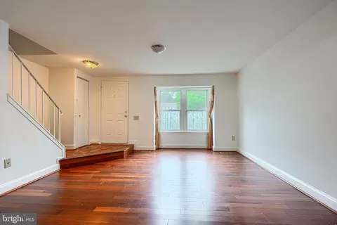 Living - 9 Long Green Ct, Silver Spring, MD 20906 photo 3 of 6