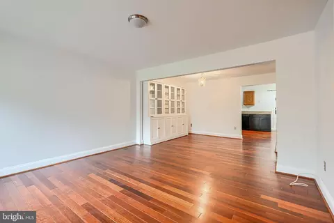 Living - 9 Long Green Ct, Silver Spring, MD 20906 photo 1 of 6