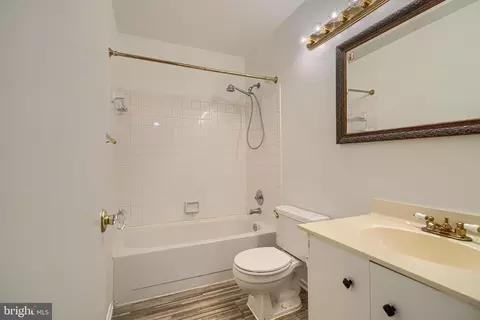 Bath - 9 Long Green Ct, Silver Spring, MD 20906 photo 6 of 7