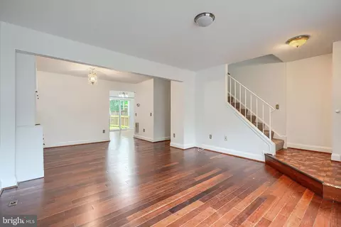 Living - 9 Long Green Ct, Silver Spring, MD 20906 photo 2 of 6