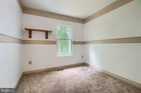 Bedroom - 9 Long Green Ct, Silver Spring, MD 20906 photo 3 of 7
