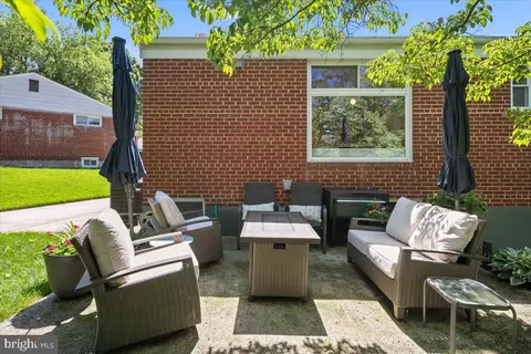 Exterior - 2921 Kingswell Ct, Silver Spring, MD 20902 photo 5 of 7