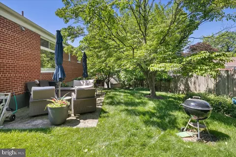 Exterior - 2921 Kingswell Ct, Silver Spring, MD 20902 photo 6 of 7