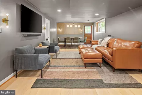 Other - 2921 Kingswell Ct, Silver Spring, MD 20902 photo 2 of 12