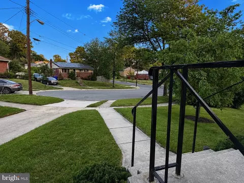 Exterior - 2921 Kingswell Ct, Silver Spring, MD 20902 photo 3 of 7
