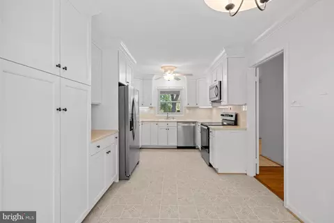 2925 Beaverwood Ln, Silver Spring, MD 20906 photo 12